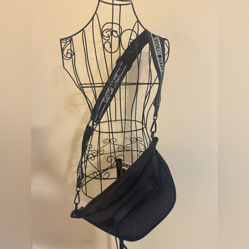Like New Steve Madden Black Crossbody